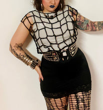 Load image into Gallery viewer, the DISCORD top - Sleeveless