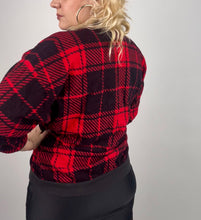 Load image into Gallery viewer, Vintage 80s cotton flannel cardigan size small

